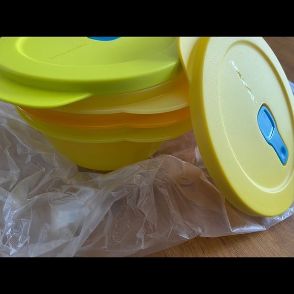 Tupperware crystal wave brand new - Picture 2 of 2